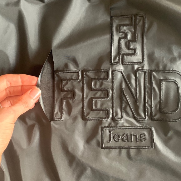 Authentic vintage Fendi raincoat - Picture 7 of 8